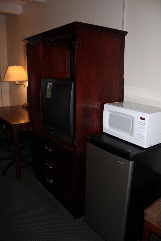 Executive Inn - Knoxville Room photo